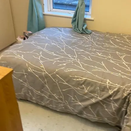 Small 1 Bedroom Near Centre Apartment Dublin