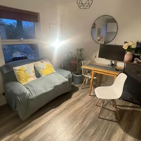 شقة Small 1 Bedroom Near Centre