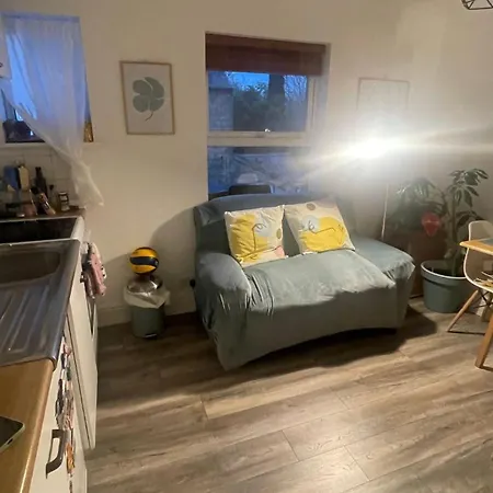 Small 1 Bedroom Near Centre شقة دبلن