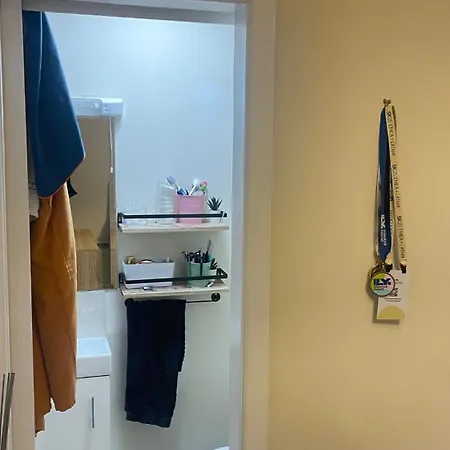 Small 1 Bedroom Near Centre دبلن